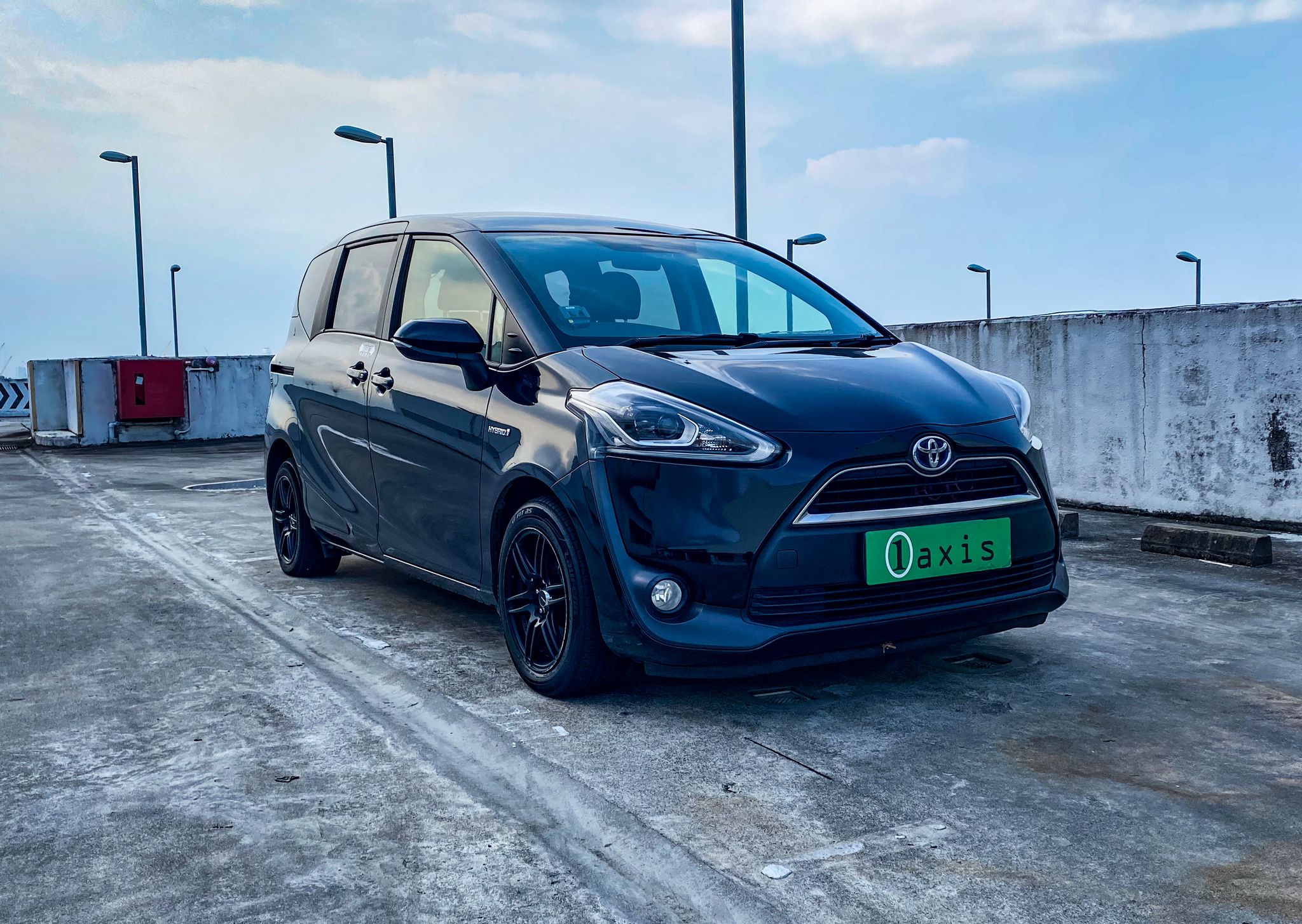 Toyota Sienta Hybrid 1.5A (PHV/Personal Min 3 Months)